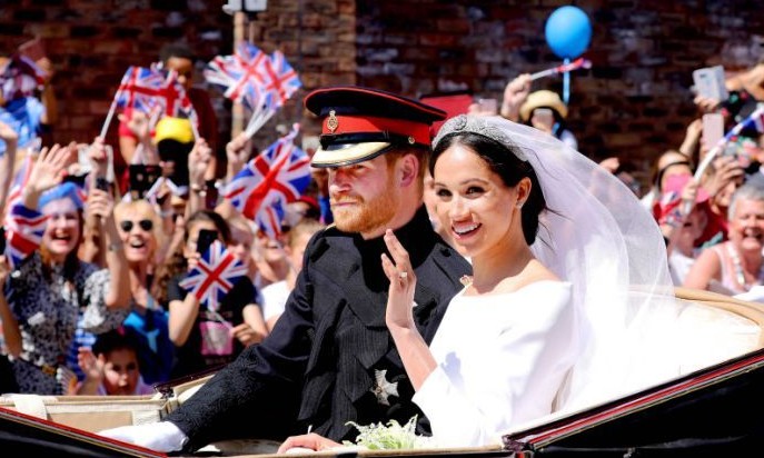 Meghan e príncipe Harry precisaram devolver R$ 35 mi em presentes de casamento