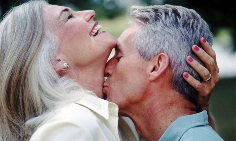Amor ou fidelidade? Saiba o que querem os adultos com mais de 50 anos