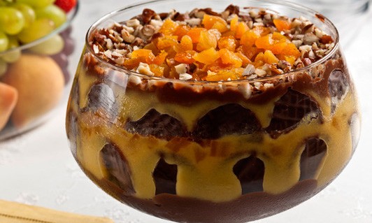 Pavê com frutas secas e chocolate impressiona pela combinação de sabores
