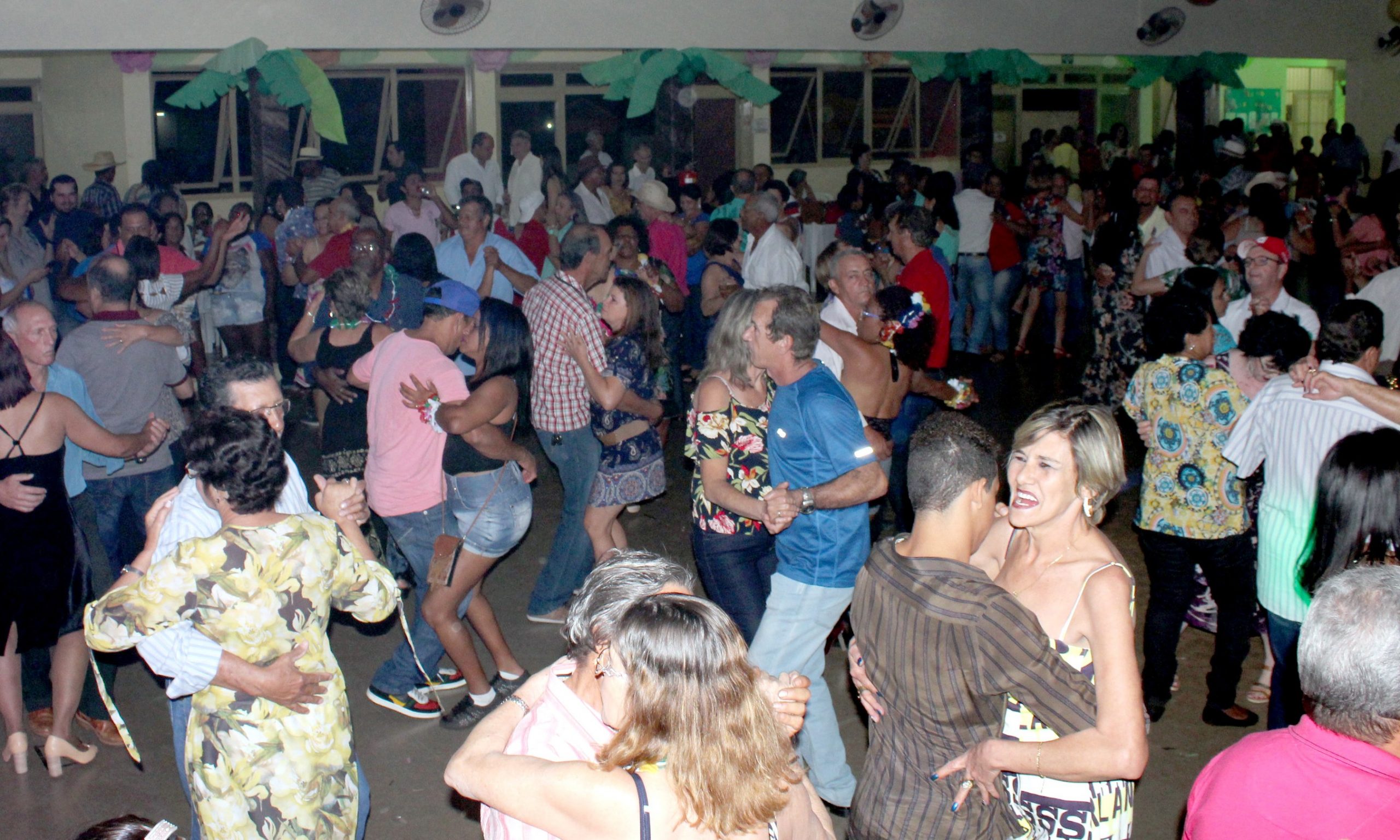 Fundo Social de Solidariedade de Guaíra realiza Baile Forró Solidário