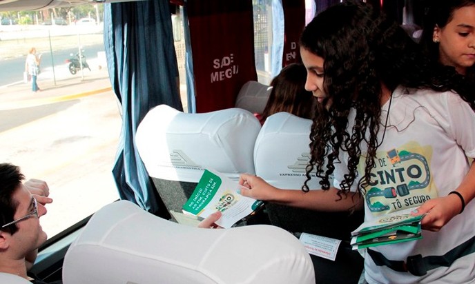 Rodoviária de Ribeirão recebe campanha sobre
o uso de cinto de segurança