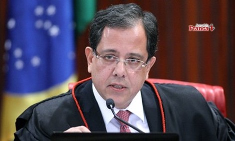 TSE aplica pela primeira vez norma que coíbe notícias falsas na internet