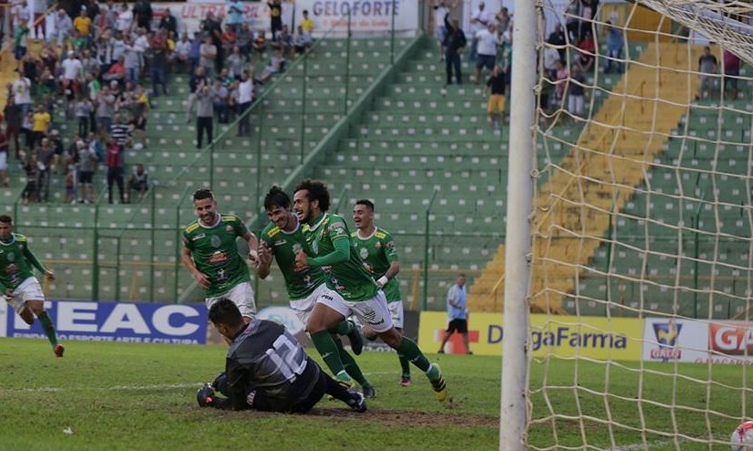 Francana não só venceu, mas jogou bem e dominou rival durante todo o jogo