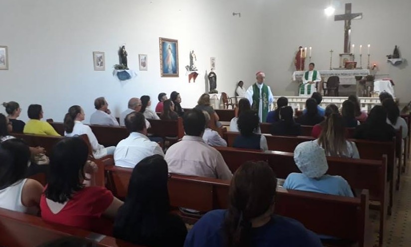 Bispo Dom Paulo, de Franca, celebra missa pelos 121 da Santa Casa