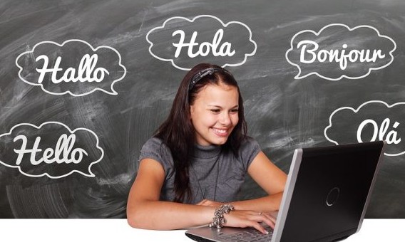 Estudos: Como reter o conteúdo das aulas de idiomas? Professora explica
