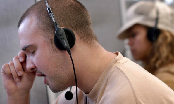 O que há por trás da rotina
estressante de atendentes de telemarketing