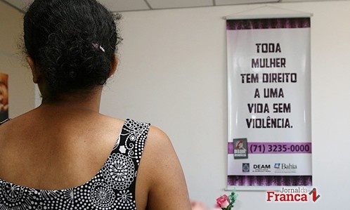 Senado aprova novas leis para diminuir violência contra mulheres