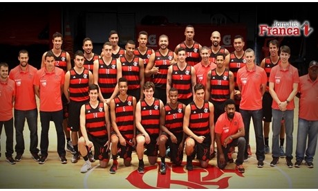 Renovado, Flamengo se reapresenta e inicia treinos visando temporada 2018