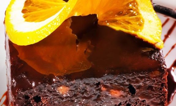 Brownie de laranja e amêndoas: uma sobremesa para adoçar toda a família