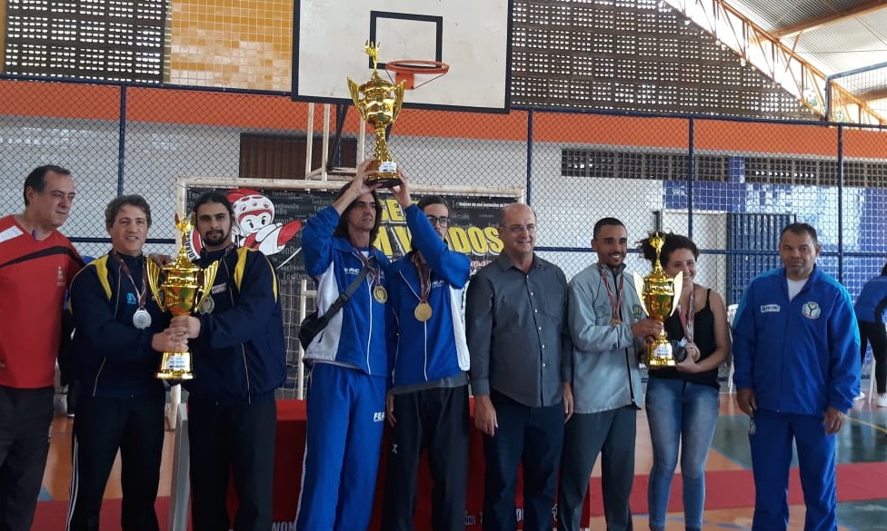 Taekwondo de Franca vence no masculino e no feminino pelo Regionais