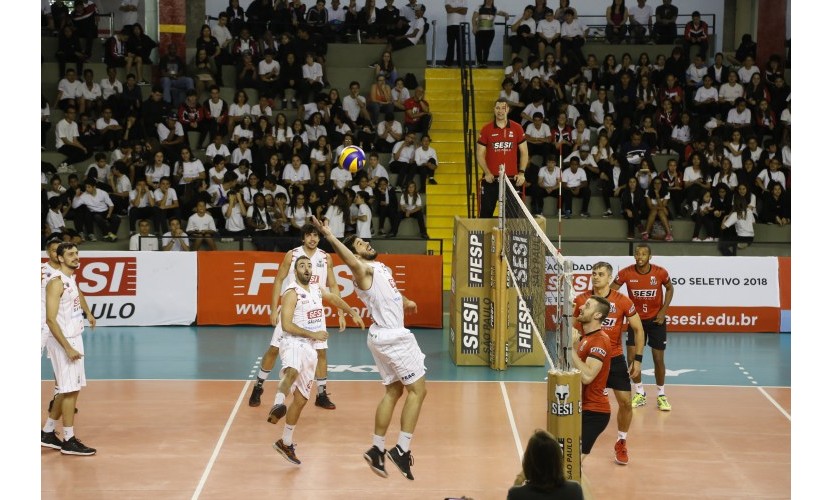 SESI faz evento festivo com times de basquete e vôlei para anunciar elenco