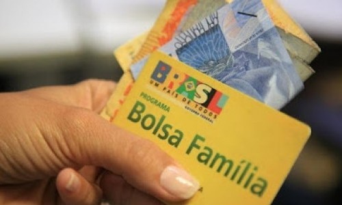 Bolsa Família: benefício já começa a ser pago com reajuste de 5,67%