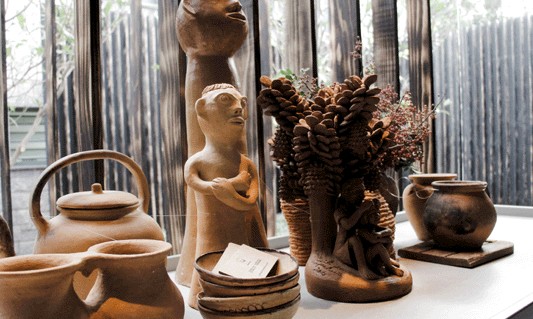 Artesanato brasileiro ganha destaque na decoração em diferentes ambientes
