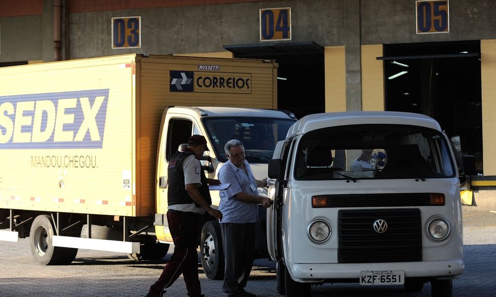 Correios podem arrecadar até R$ 90 milhões ao mês com despacho postal