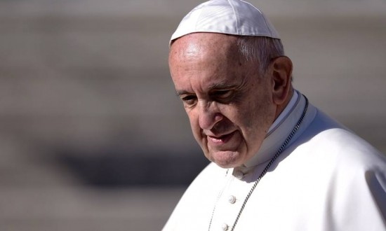 Vaticano modifica Catecismo e declara pena de morte inadmissível