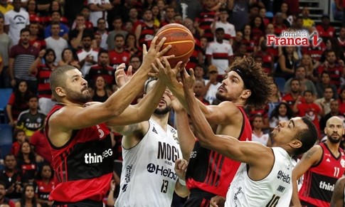 Basquete brasileiro celebra 10 anos de NBB sem voltar a ser referência mundial