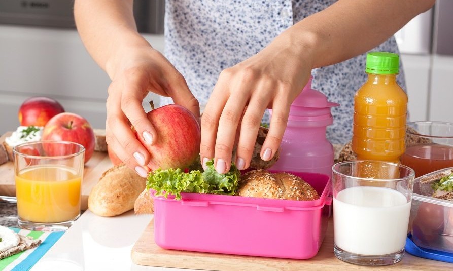 Alimentação: 5 dicas para preparar uma lancheira saudável para seu filho