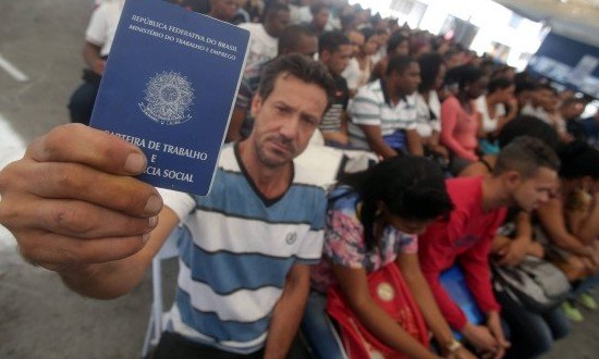 Desemprego em São Paulo se mantém estável em 17% no mês de julho