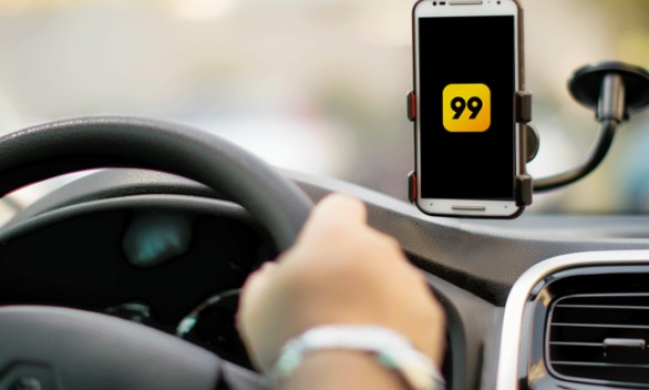 Empresa 99 continua cadastrando interessados em atuar como motoristas