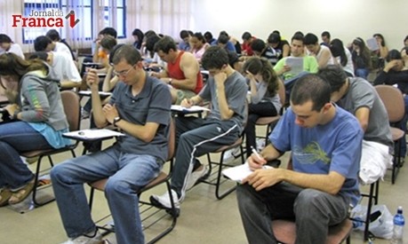 Concursos em Minas Gerais têm mais de 500 vagas abertas. Confira no JF