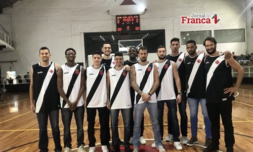 Com Bial de volta, Vasco apresenta elenco de basquete para 2018/2019