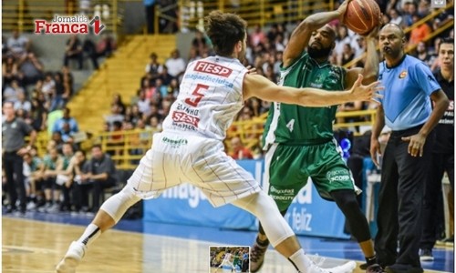 Técnico do Bauru fala para time “ficar com raiva” após derrota para o Franca