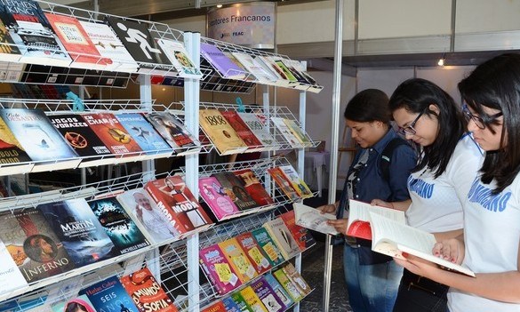 Chega ao fim neste domingo, 30, 6ª edição da Feira do Livro de Franca