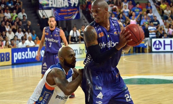 Paulistano vence o Bauru e fica com o primeiro lugar na fase de classificação