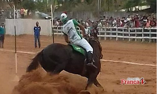 Cristais vence clássico, mas Areia é quem fica na cola do líder CH Cássia