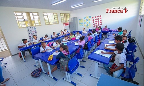 Prefeituras de MG têm de cobrir Fundeb para pagar salários do magistério