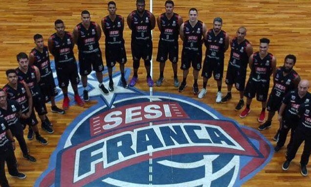 Sob o olhar do “chefe” Skaf, SESI Franca Basquete pega o Mogi no Pedrocão