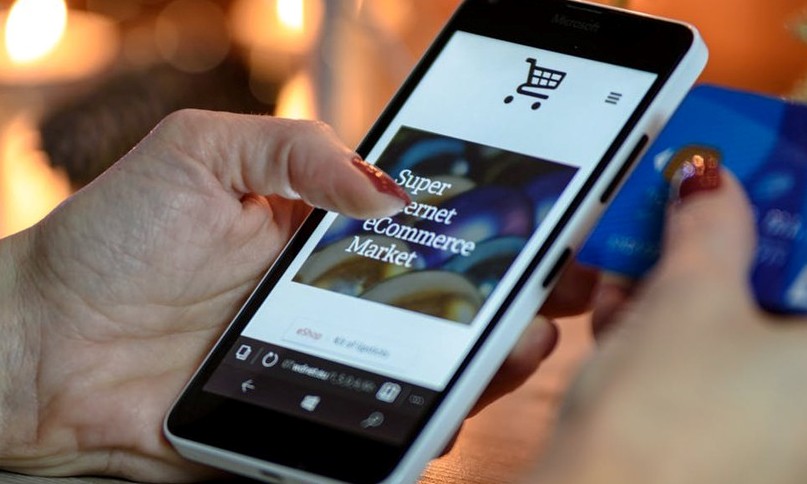 Consumidores que optam por Clique & Retire em compras online são 20%