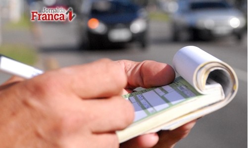 Aplicativo do DETRAN evita acúmulo de multas tomadas e cassação da CNH