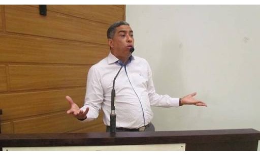 Diretor de Ensino manda tirar cartazes polêmicos da escola “Homero Alves”