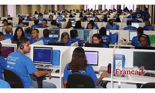 Procon multa 20 empresas por abuso no telemarketing. Veja como bloquear