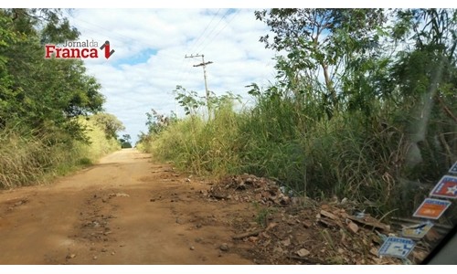 Rionegro aparece na estrada e critica abandono da rodovia que leva seu nome