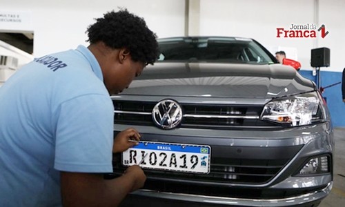 Liminar da Justiça Federal suspende adoção de placas de veículos do Mercosul