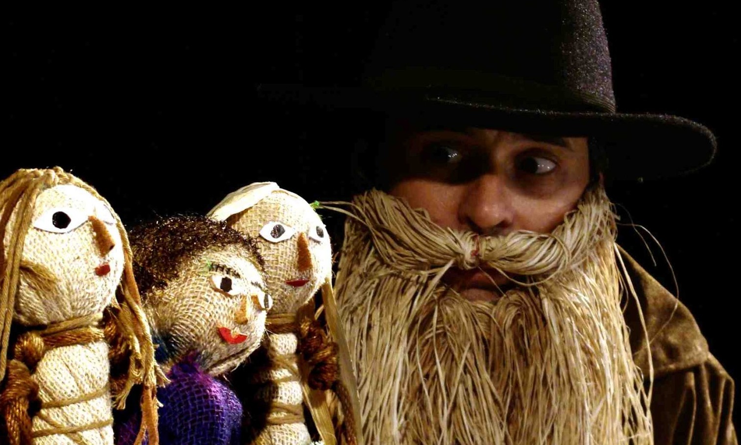 Teatro Municipal apresenta espetáculo infantil gratuito ‘Casos Cascudos’