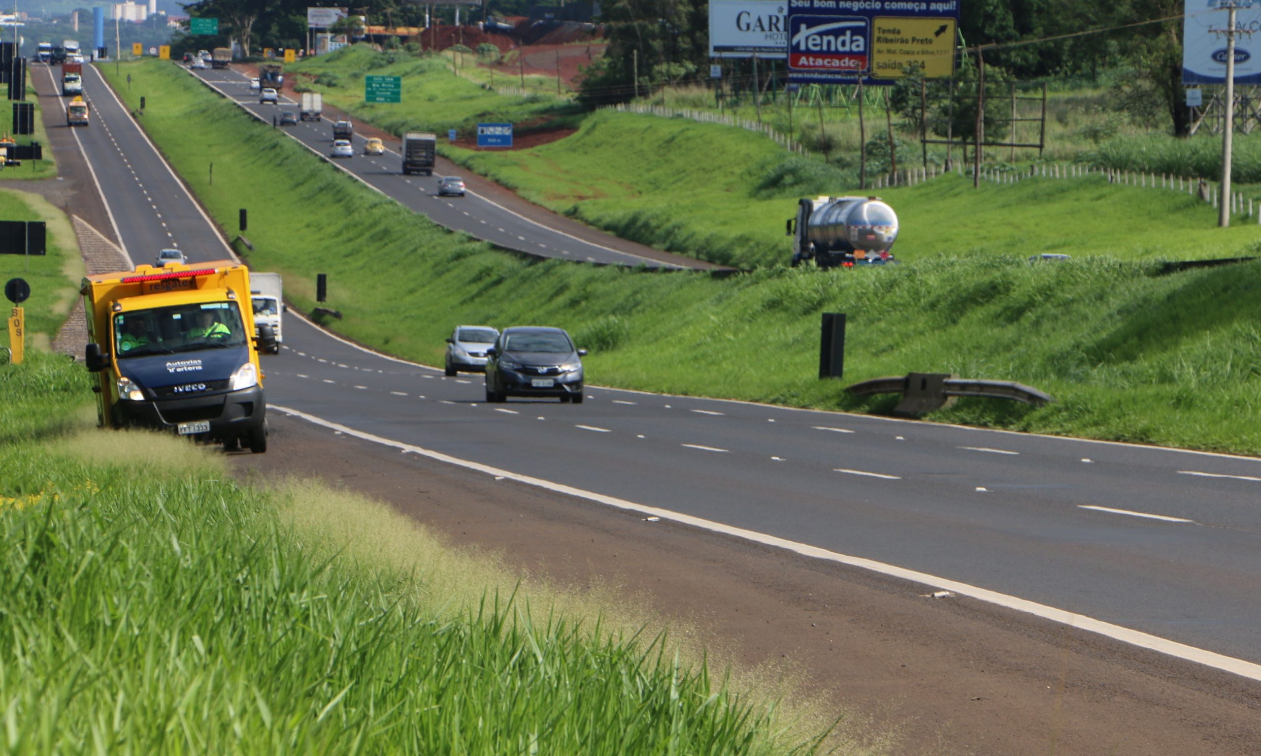 Saída para o feriado terá tráfego 30% maior nas rodovias da região de Franca