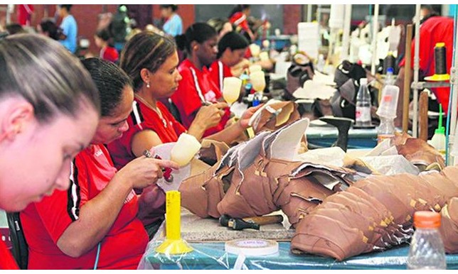 Indústria paulista gera 500 vagas de emprego em setembro, aponta Fiesp