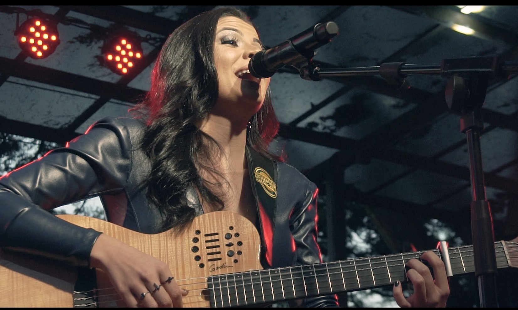 Com pocket show, Gabi Fernandes lança DVD em cinema de Ribeirão Preto