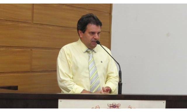 Marco Garcia critica governo por plano de venda de prédios públicos em Franca