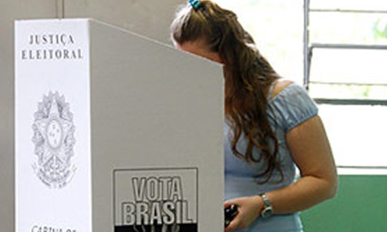 Quase 150 milhões estão aptos a votar no Brasil, a maioria é de mulheres