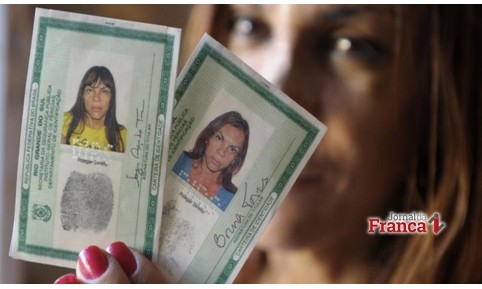 Pessoas trans poderão fazer mudança de gênero direto no cartório de registro