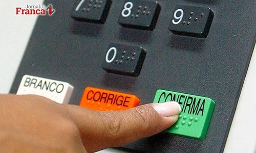 Votar nulo ou em branco domingo não fará diferença no resultado da eleição