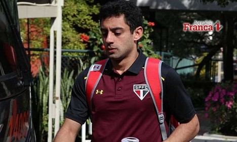 Meia Daniel, ex-São Paulo, é esfaqueado e morto em matagal no Paraná
