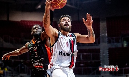Cheios de moral, Flamengo e Joinville se enfrentam nesta quarta pelo NBB