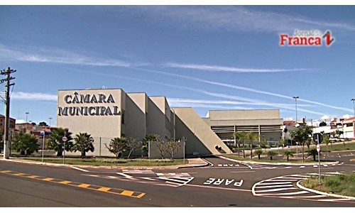Câmara de Franca vai gastar R$ 113 mil com troca de lâmpadas