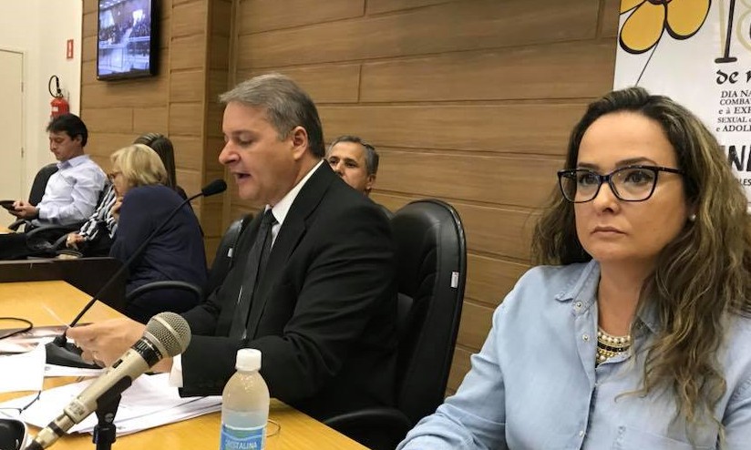 Vereador Adermis afirma que 400 pessoas esperam por retirada de catéteres