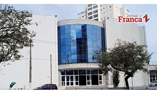 Prejudicados com queda de energia devem fazer prova de exatas neste domingo